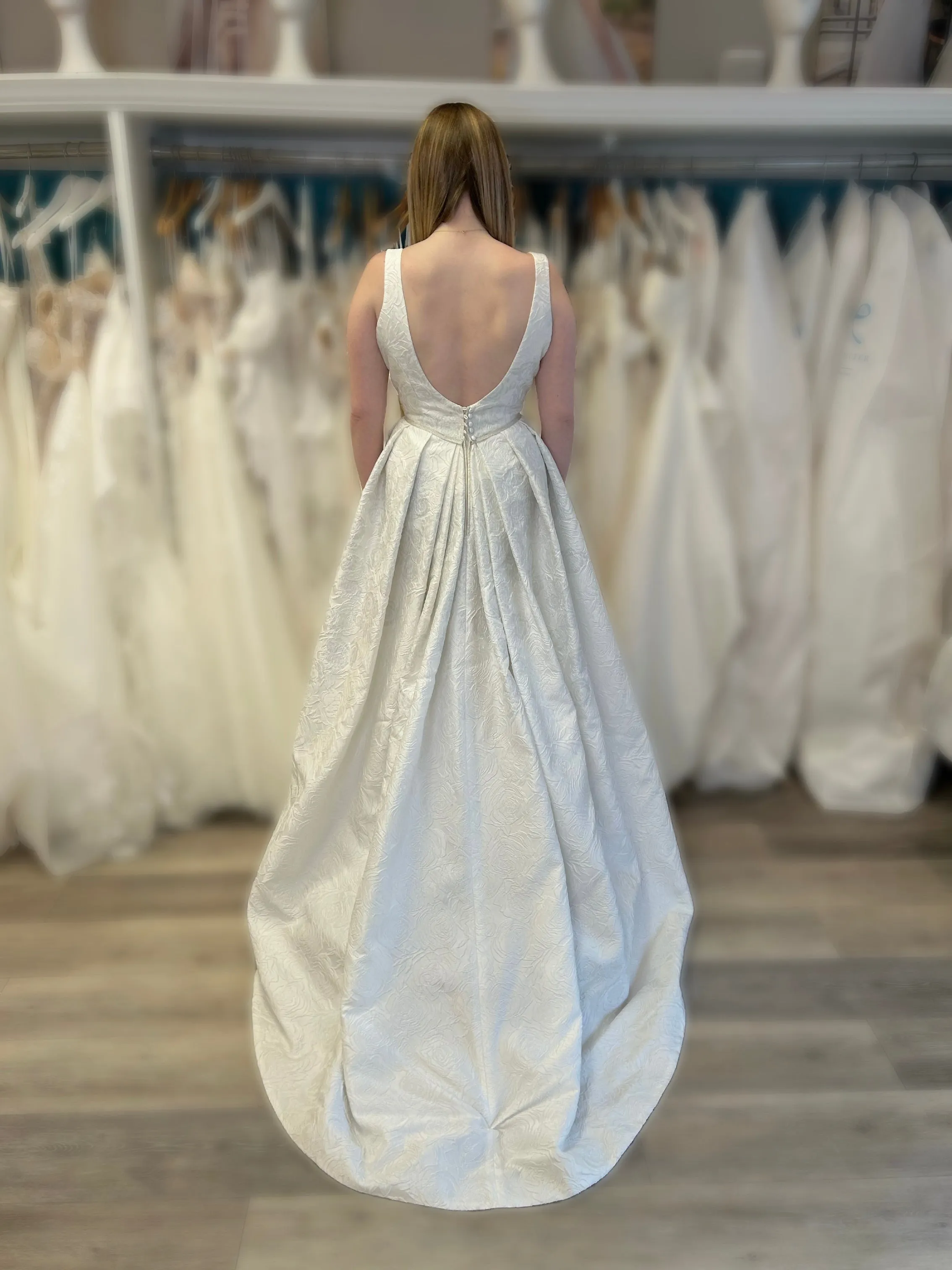 Lea-Ann Belter 'Elsie' Wedding Dress Sample