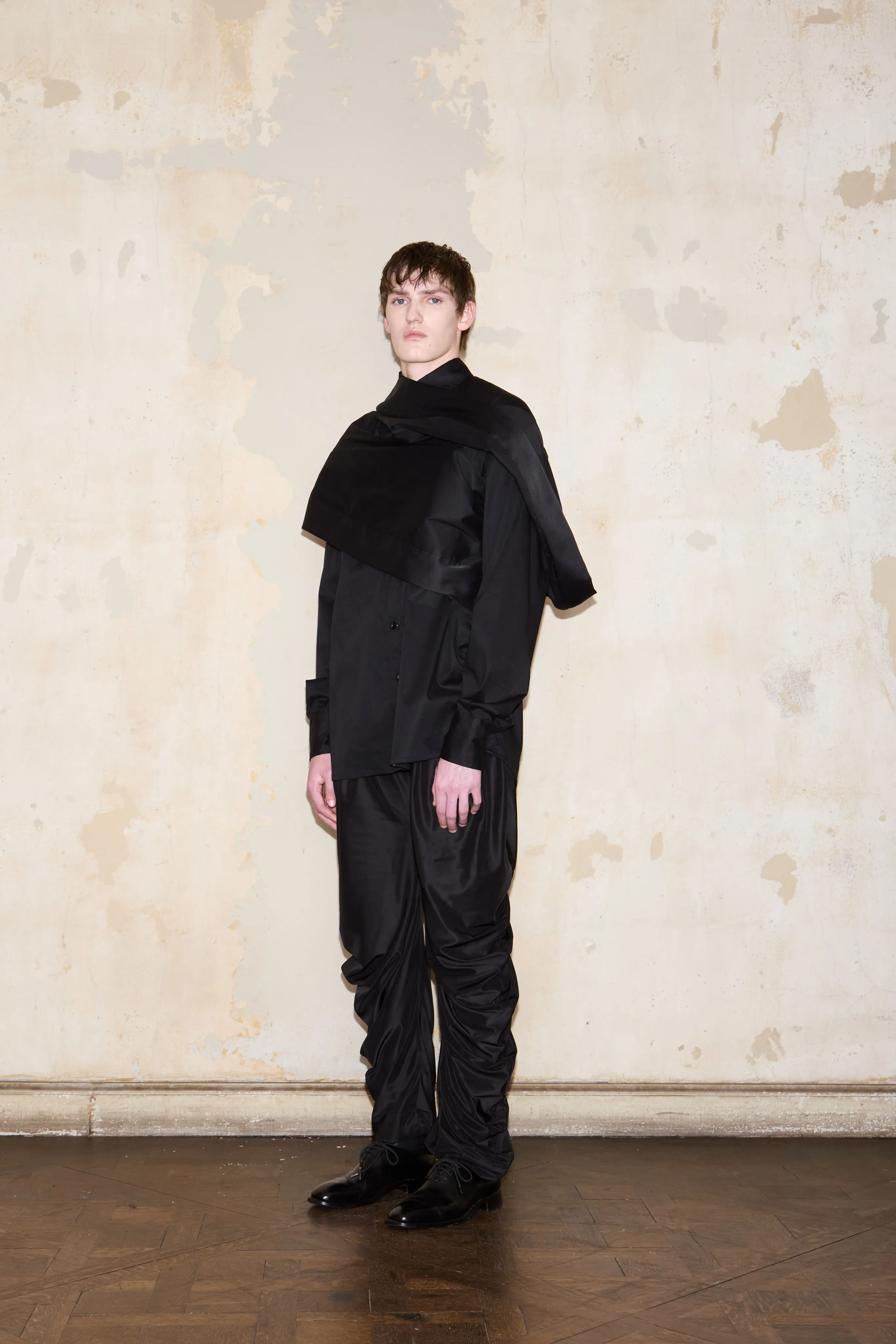 LELOIR SHIRT NEGRA