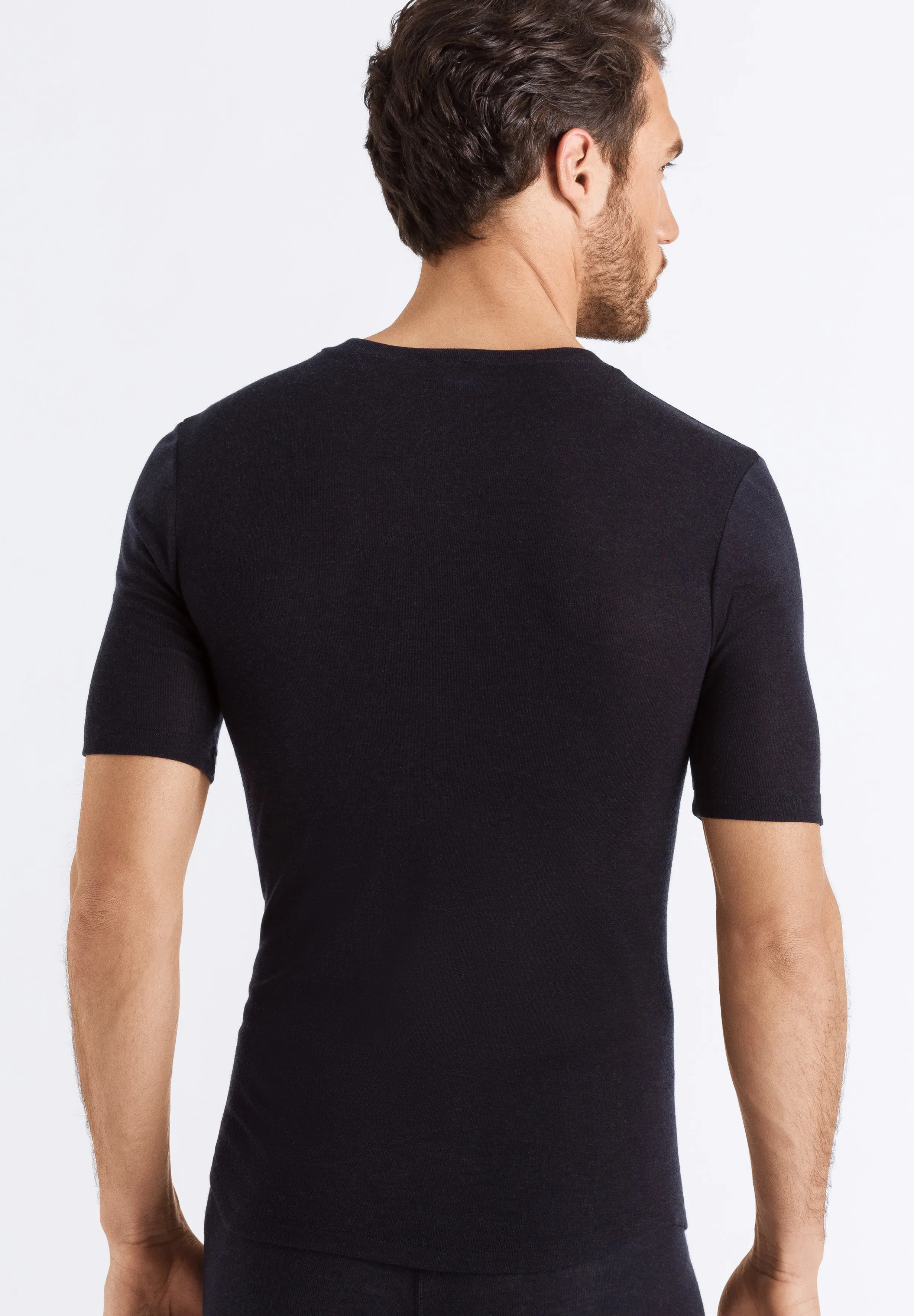 Silk/Cashmere V-Neck Fitted T-Shirt | Black 73152-019